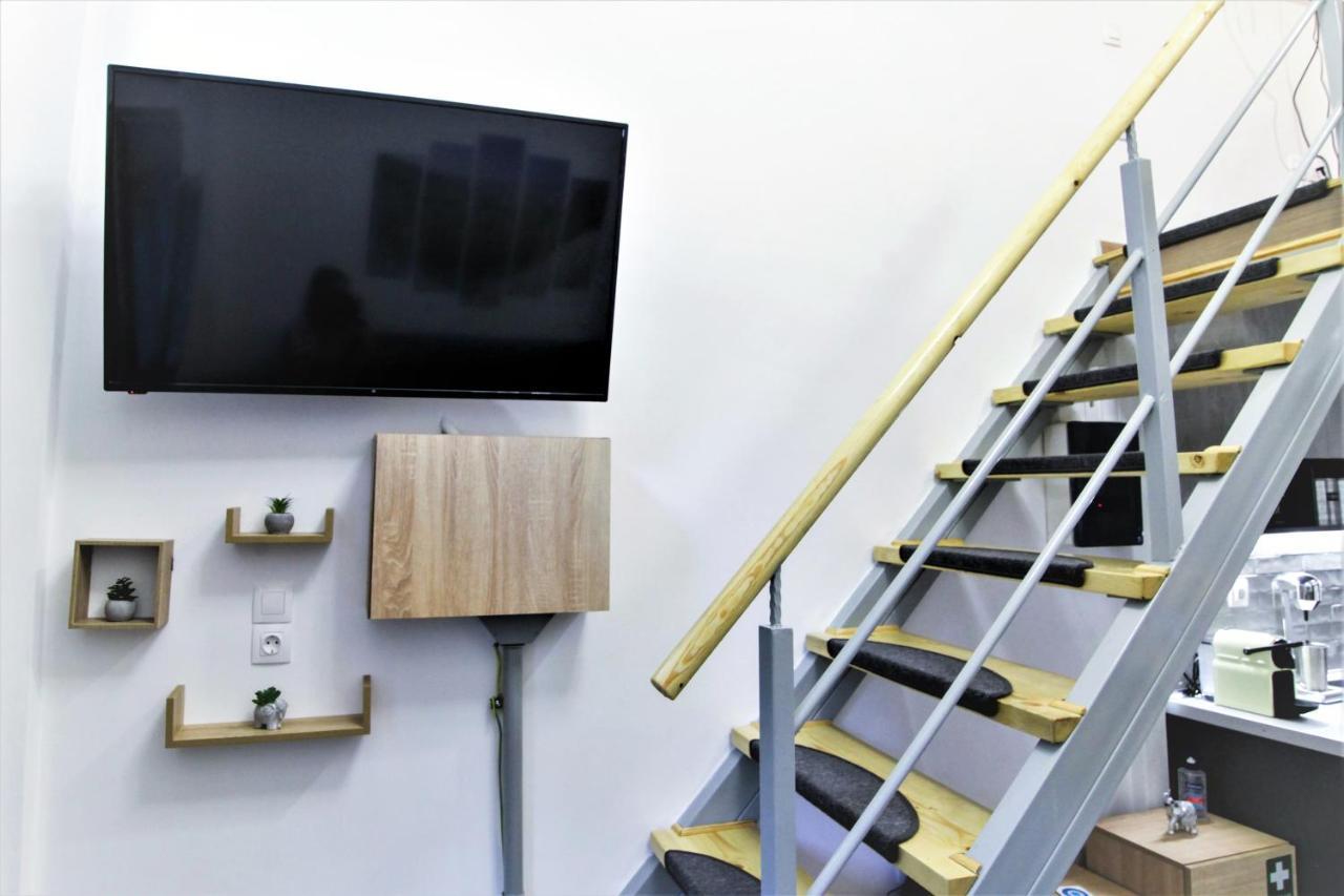 Dimosthenis_Loft2 أثينا المظهر الخارجي الصورة